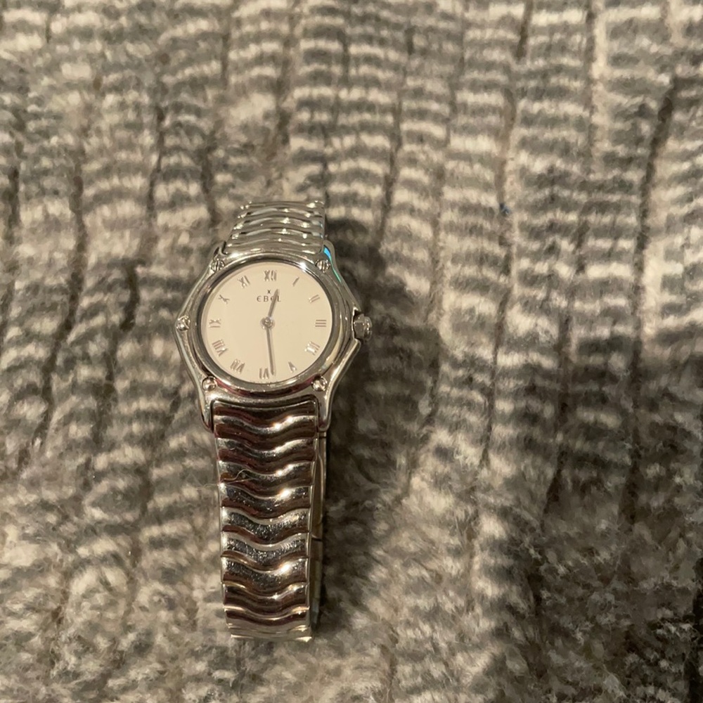 Ebel women’s bracelet watch New battery